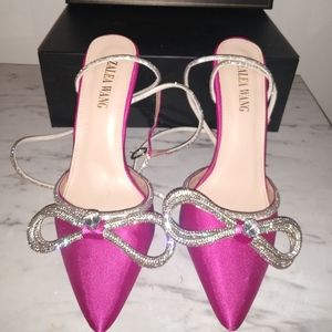 Fushia Heel with a Glam Vibe